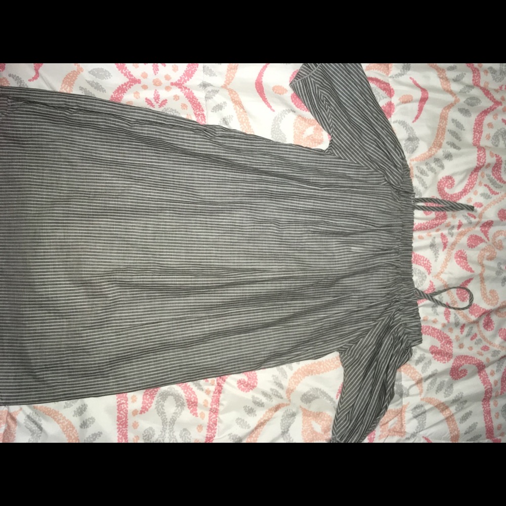 🔥striped gray and white dress🔥